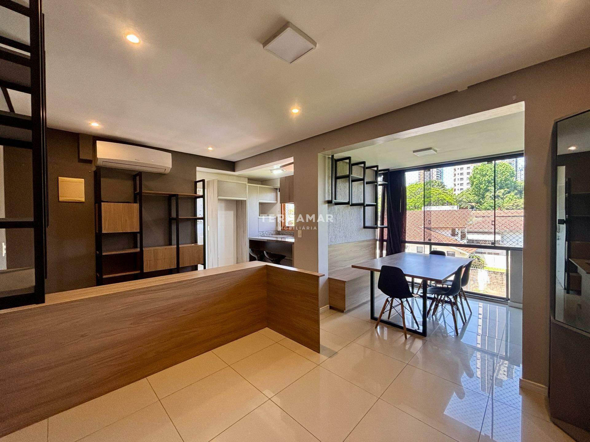 Apartamento para aluguel no Centro: 