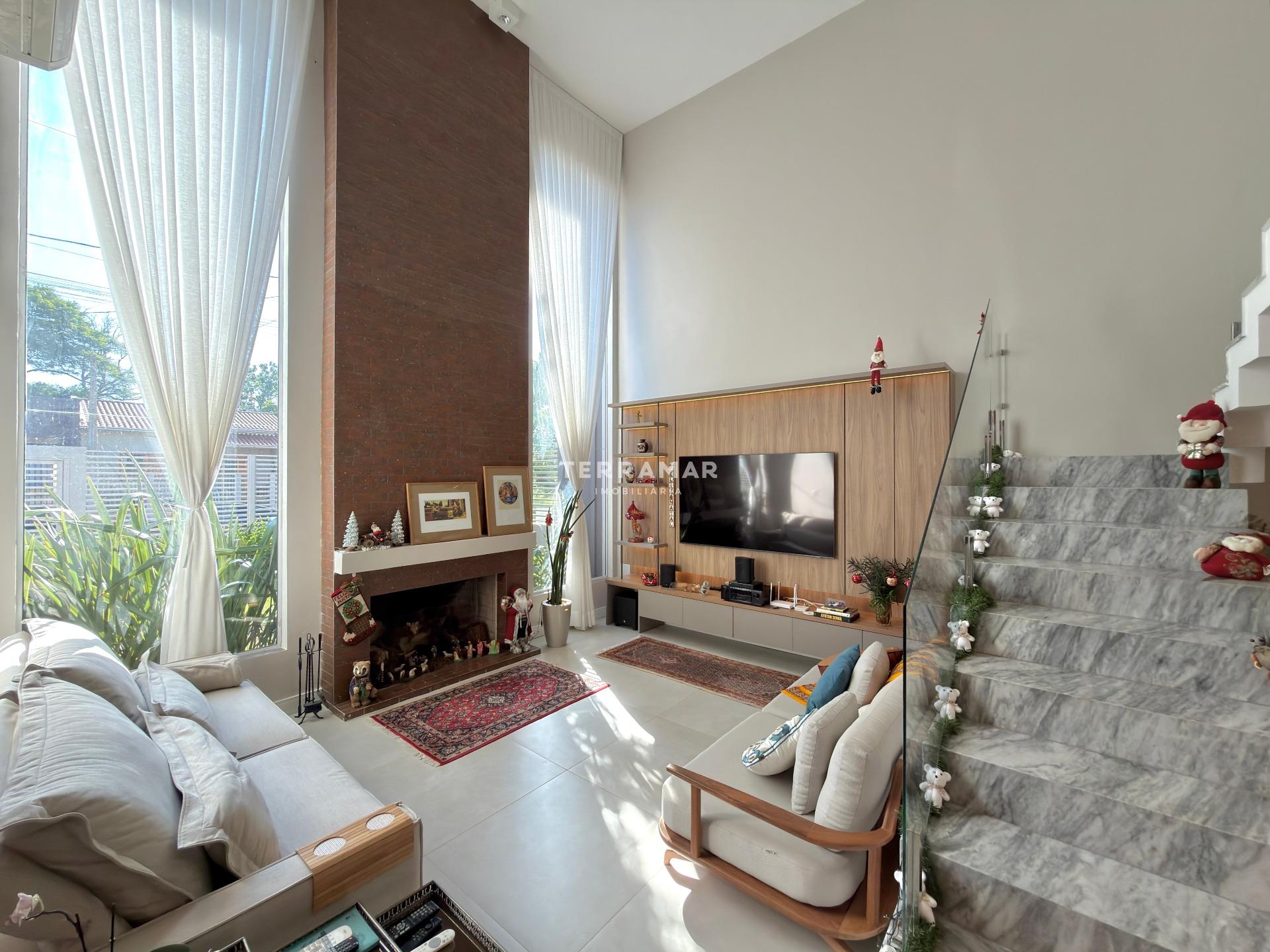 Casa à venda no Lomba Grande: 