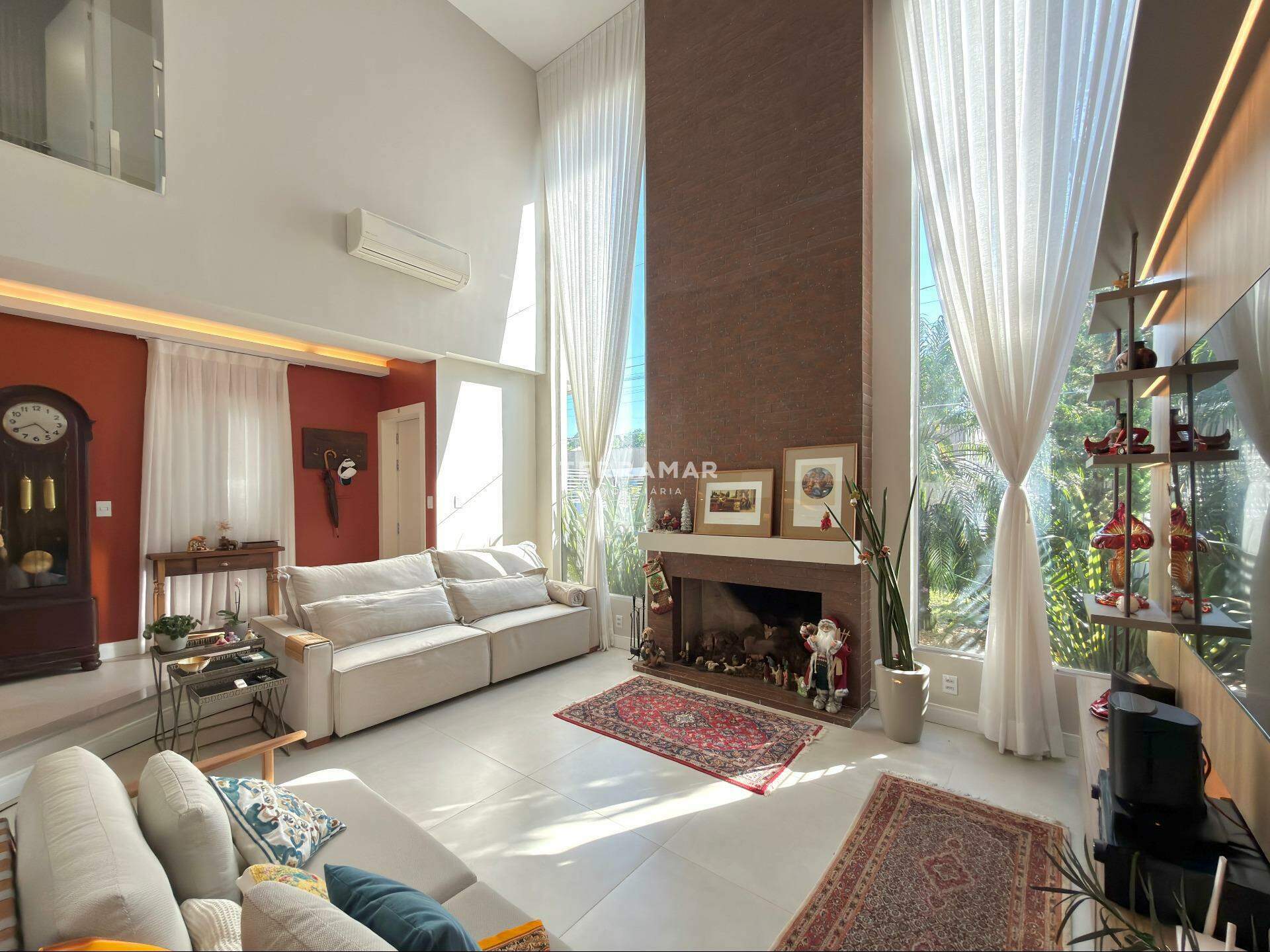 Casa à venda no Lomba Grande: 