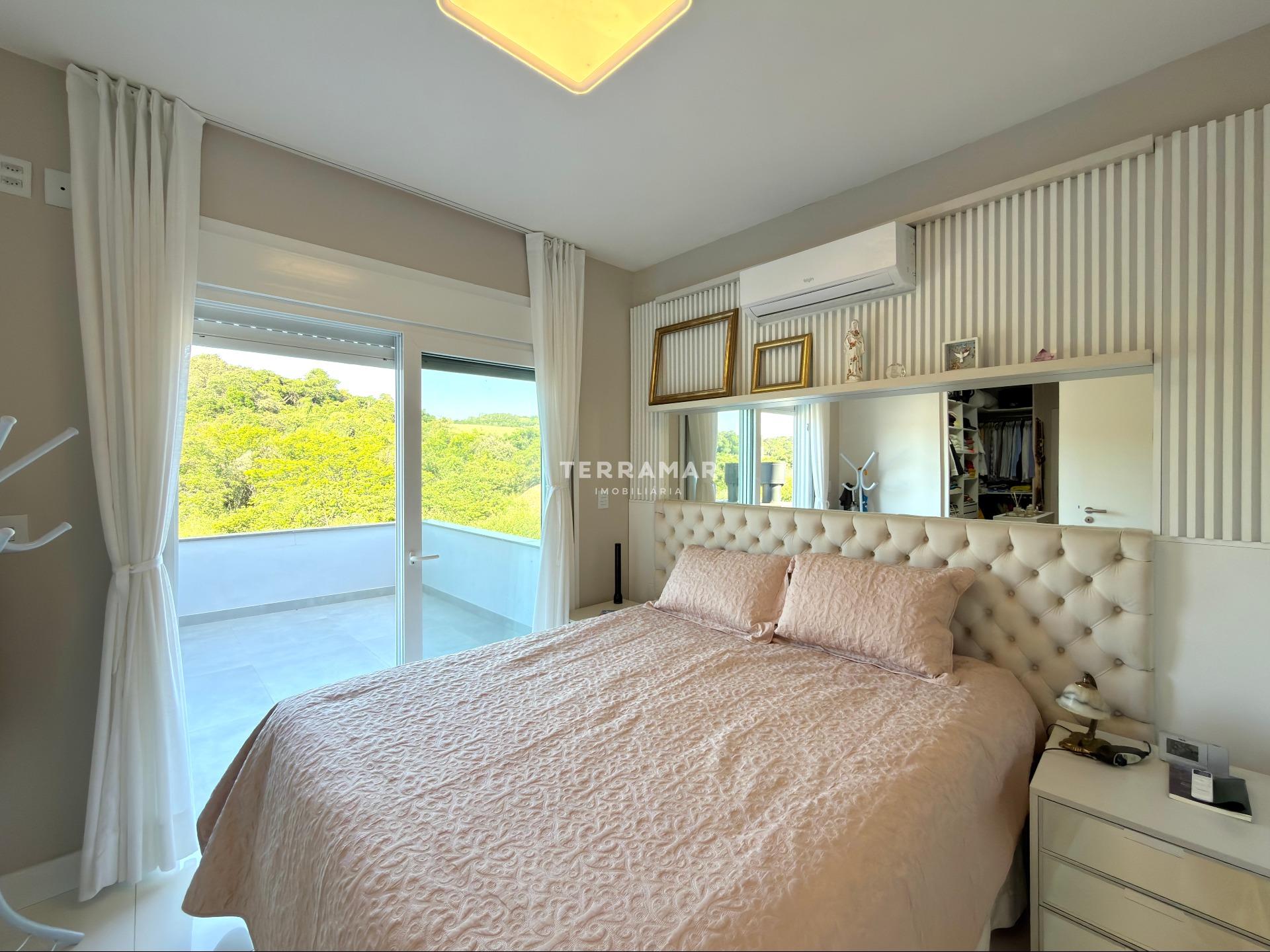 Casa à venda no Lomba Grande: 