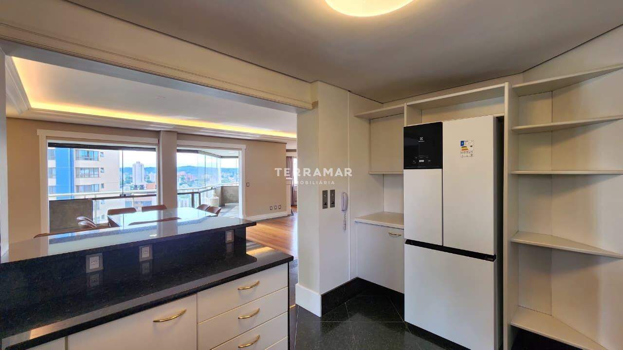 Apartamento para aluguel no Centro: 