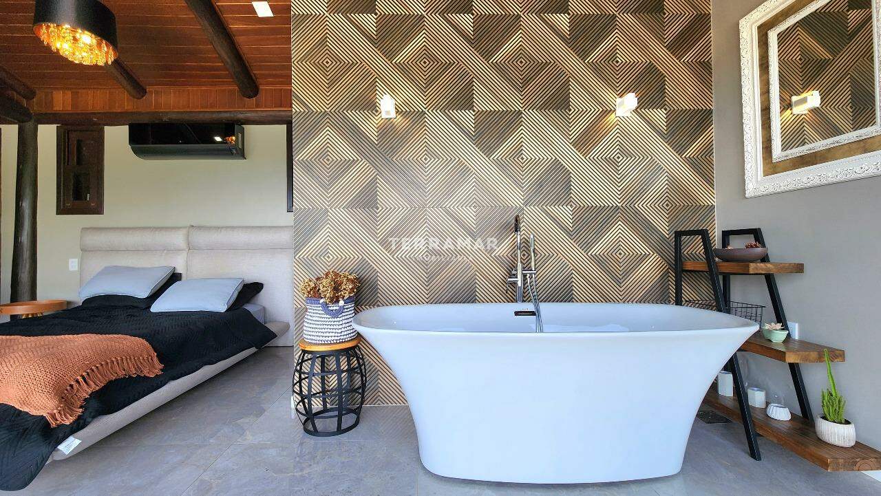 Casa em condomínio à venda no Lomba Grande: 