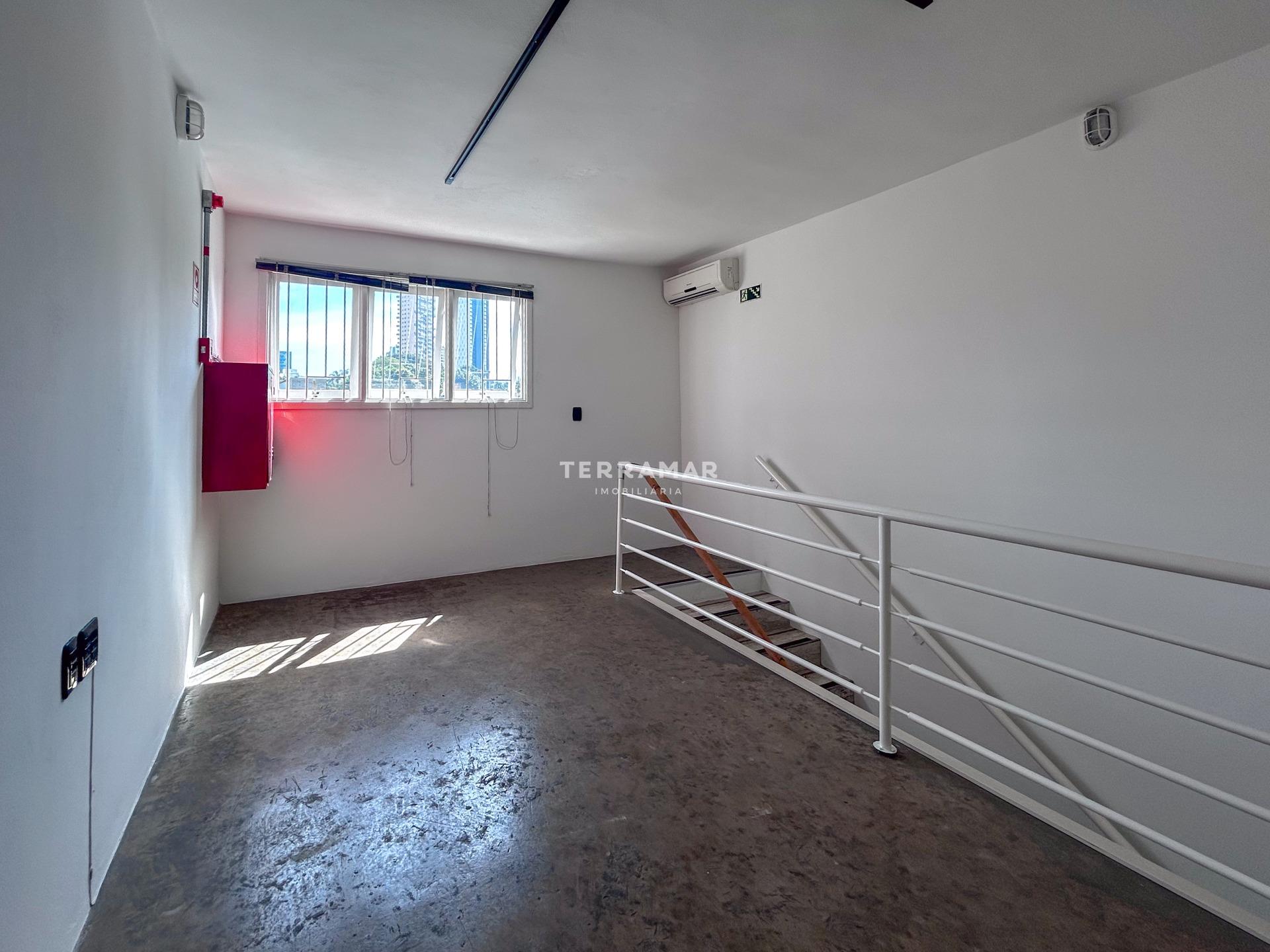 Loja à venda no Jardim Mauá: 