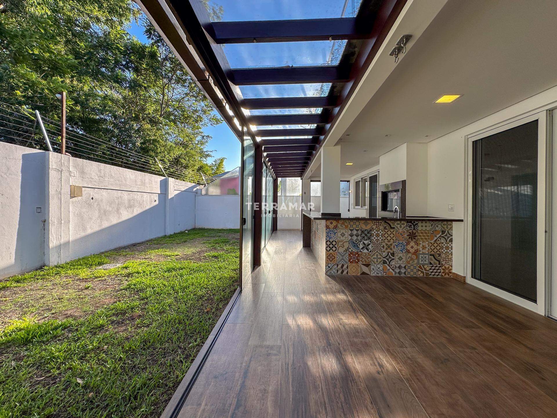 Casa em condomínio à venda no Canudos: 