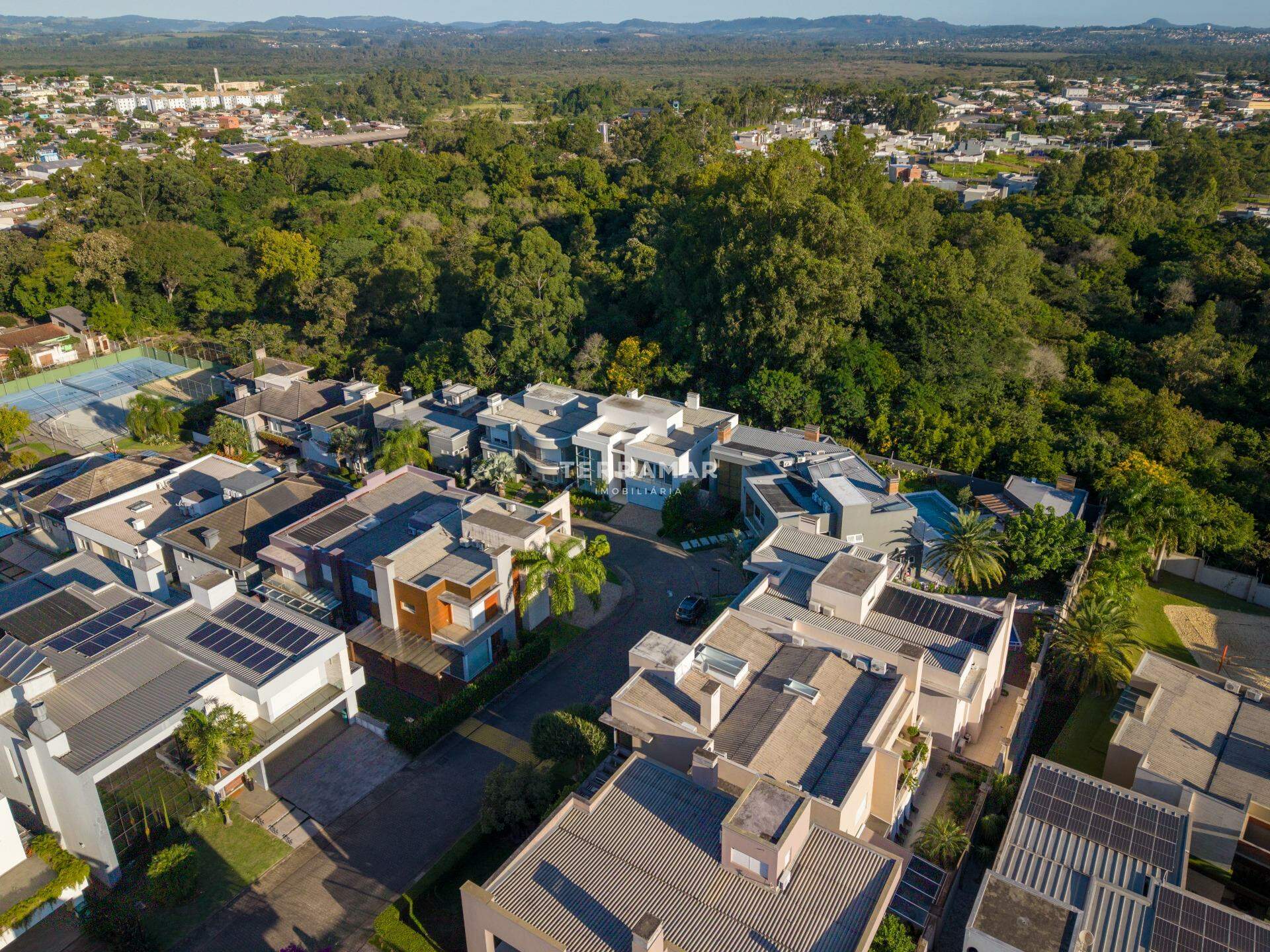 Casa em condomínio à venda no Canudos: 