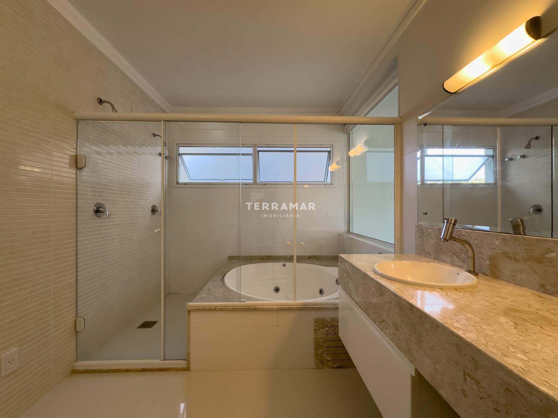 Casa em condomínio à venda no Canudos: 