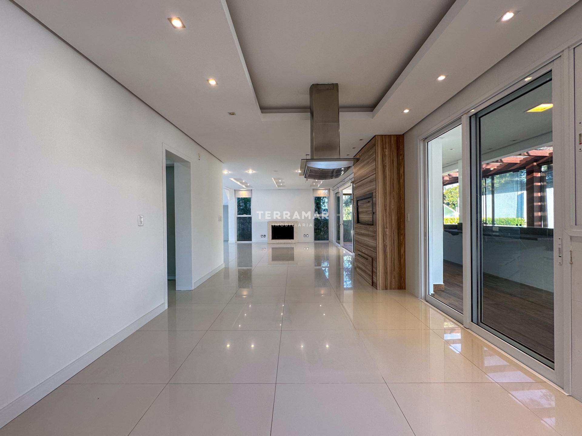 Casa em condomínio à venda no Canudos: 