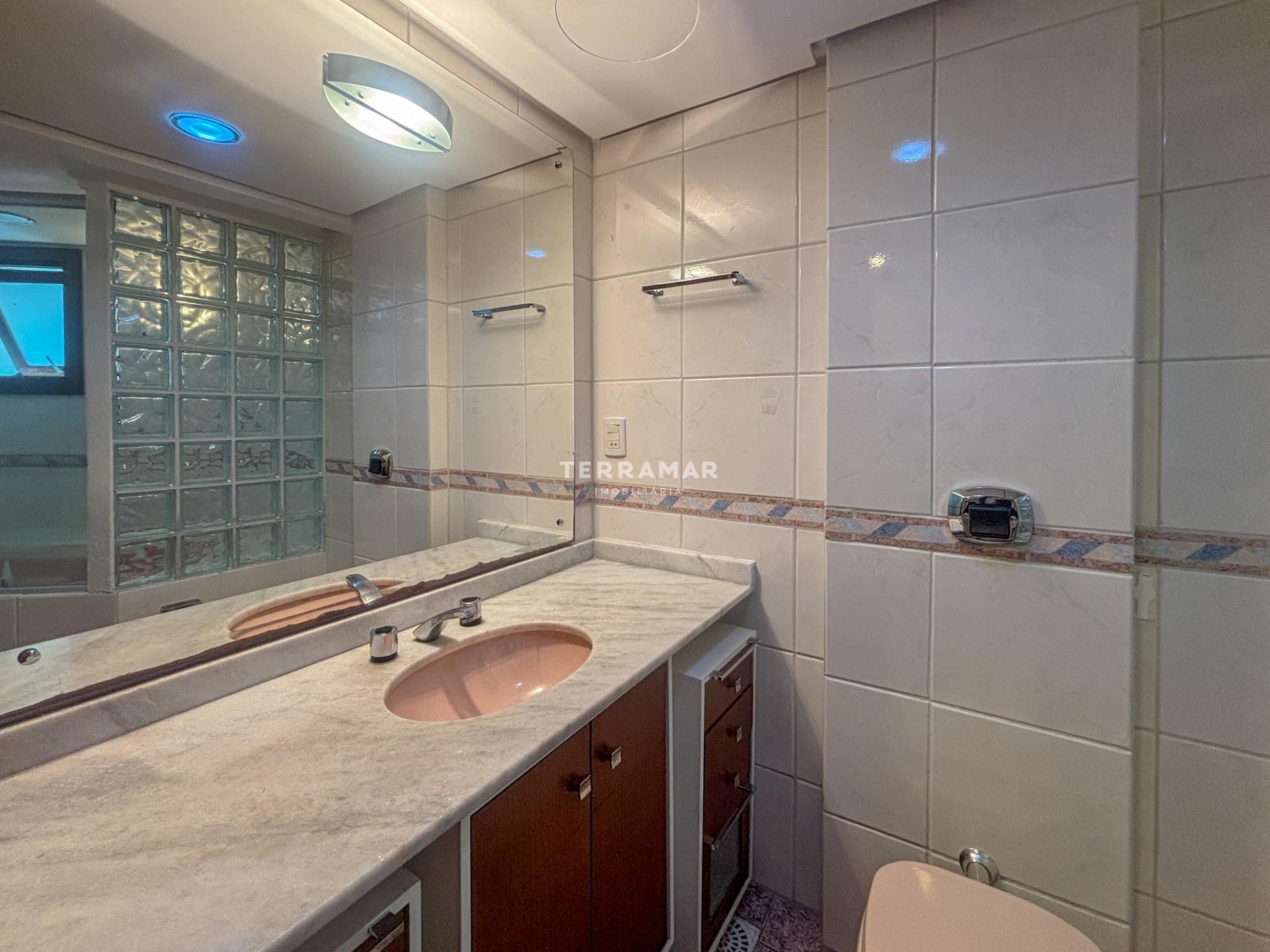 Apartamento para aluguel no Centro: 