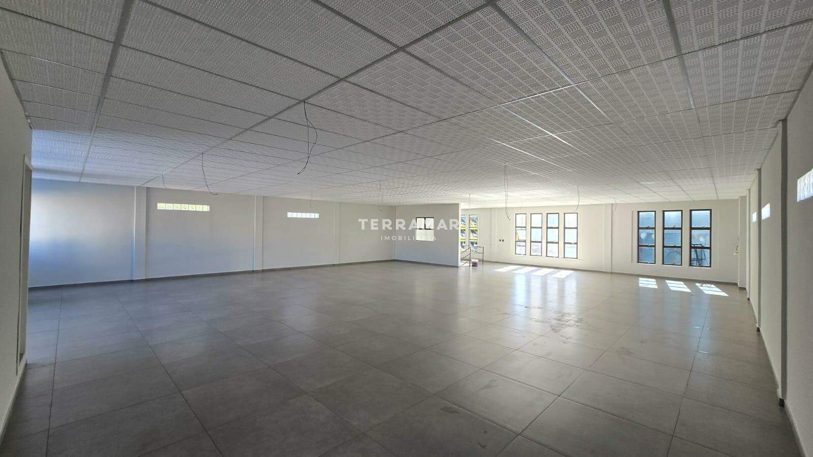 Sala para aluguel no Centro: 