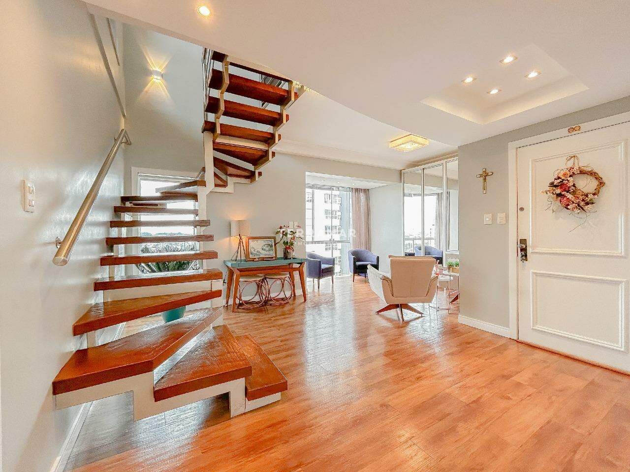 Apartamento Duplex à venda no Centro: 