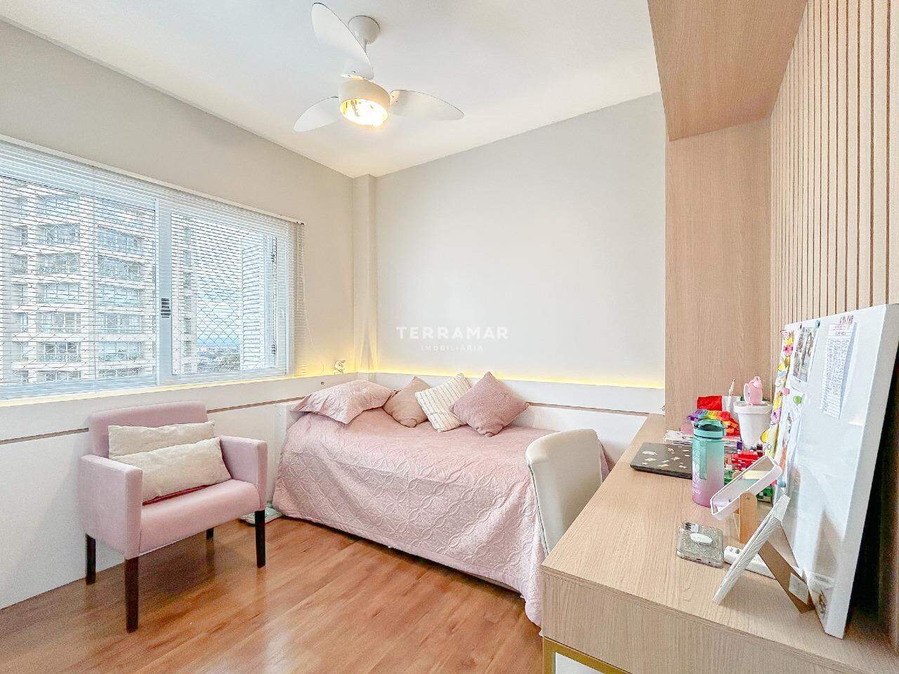 Apartamento Duplex à venda no Centro: 