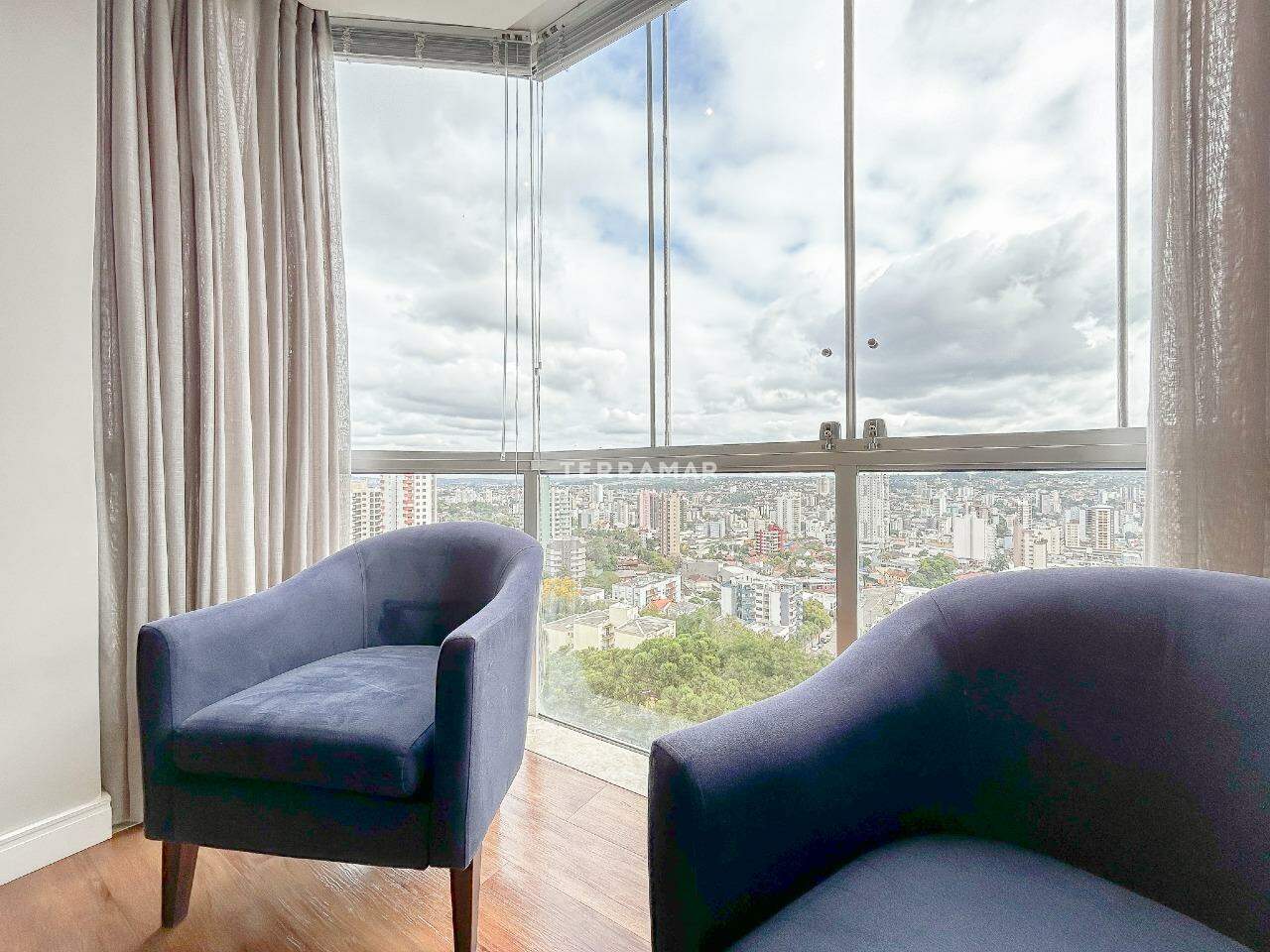 Apartamento Duplex à venda no Centro: 