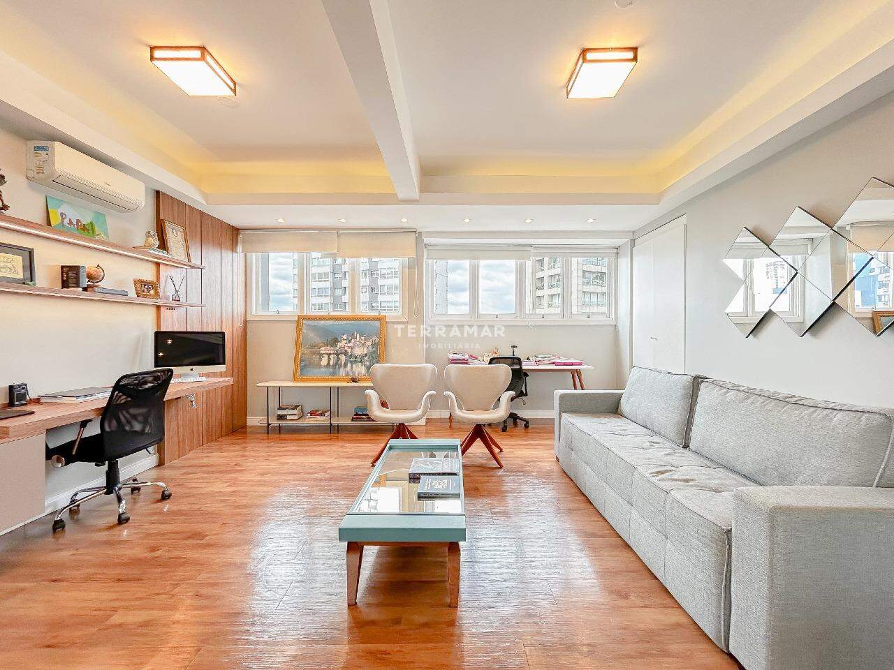 Apartamento Duplex à venda no Centro: 