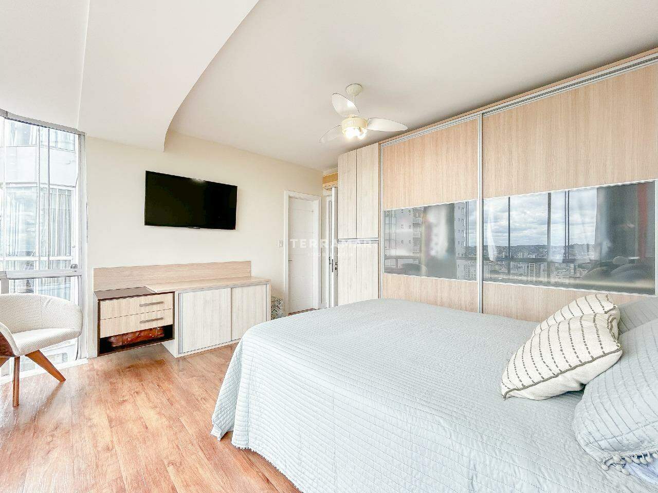 Apartamento Duplex à venda no Centro: 