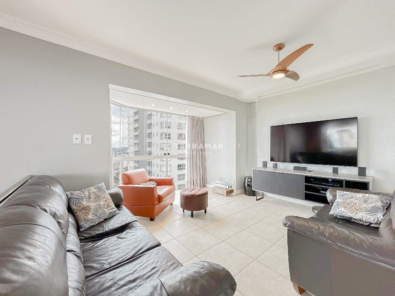 Apartamento Duplex à venda no Centro: 