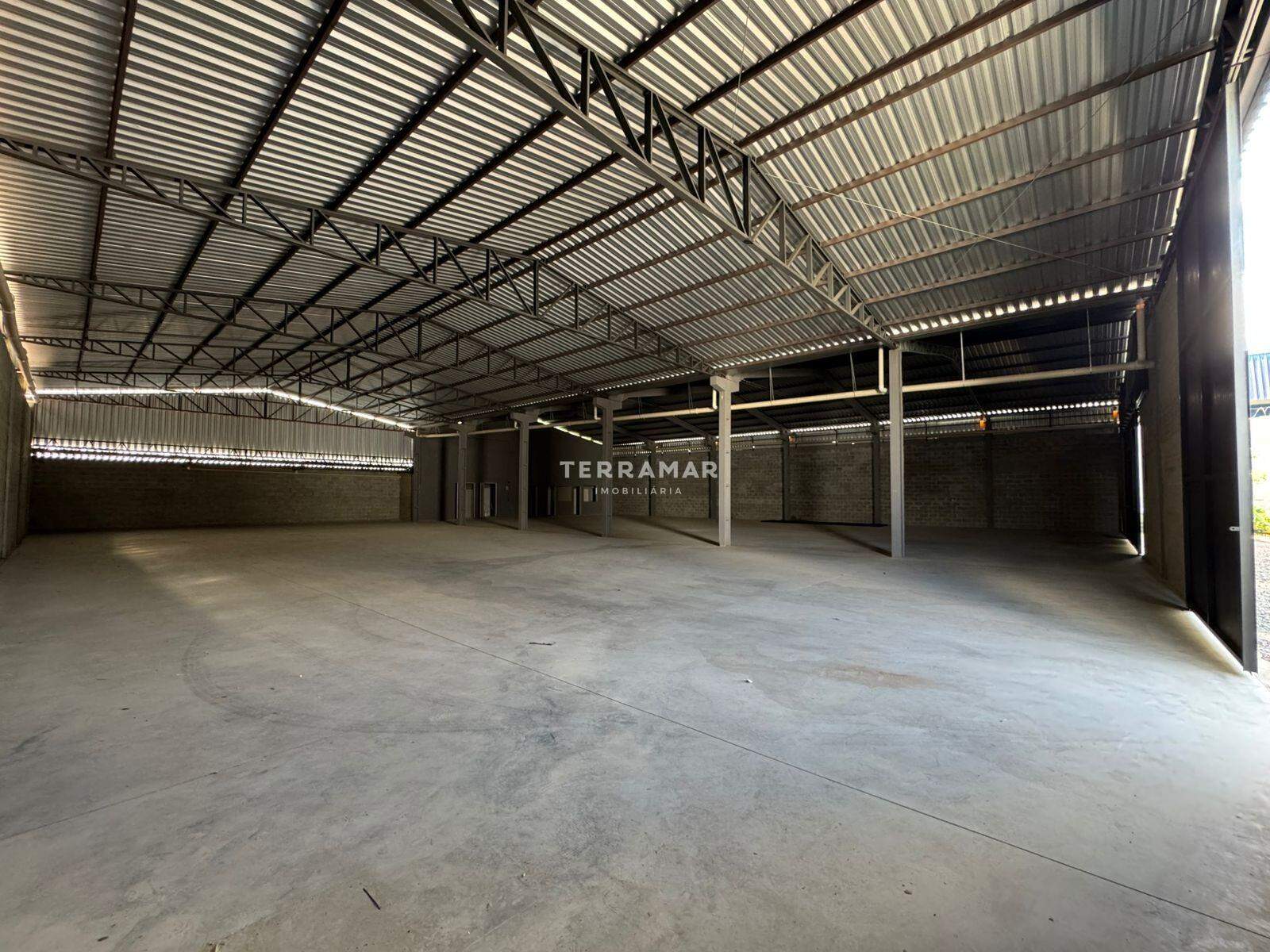 Pavilhão à venda no Operário: 