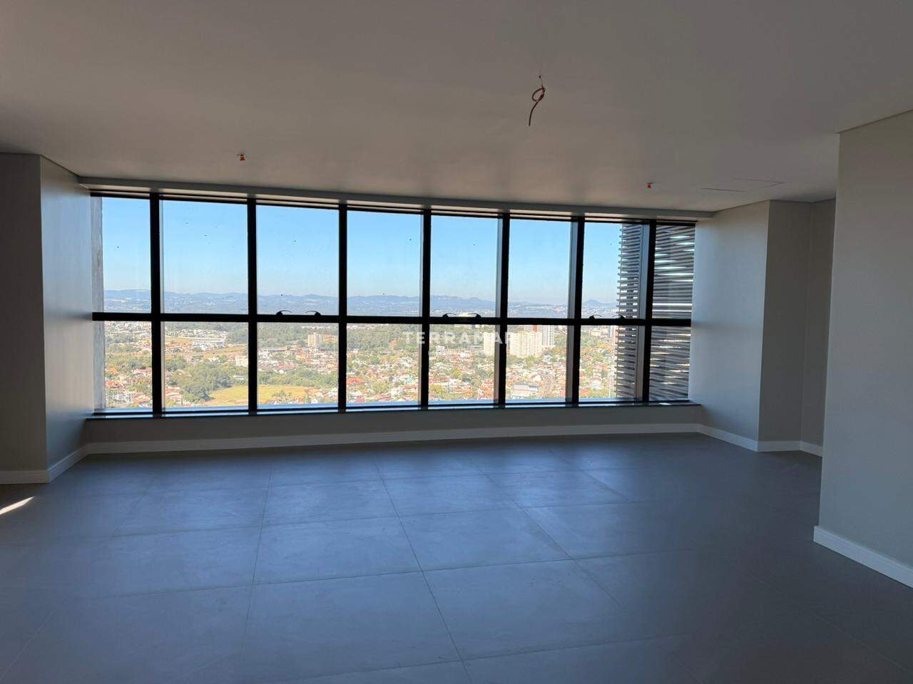 Sala para aluguel no Jardim Mauá: 