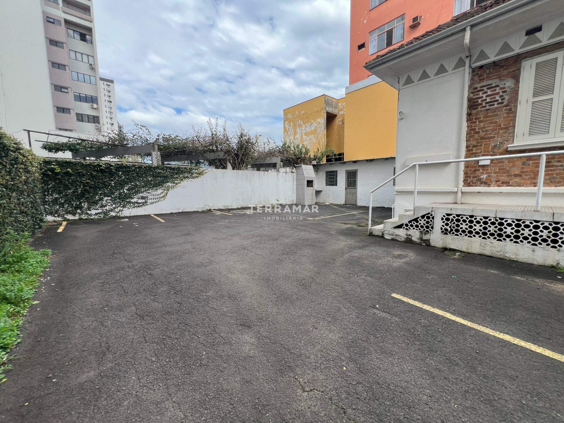 Casa Comercial para aluguel no Centro: 
