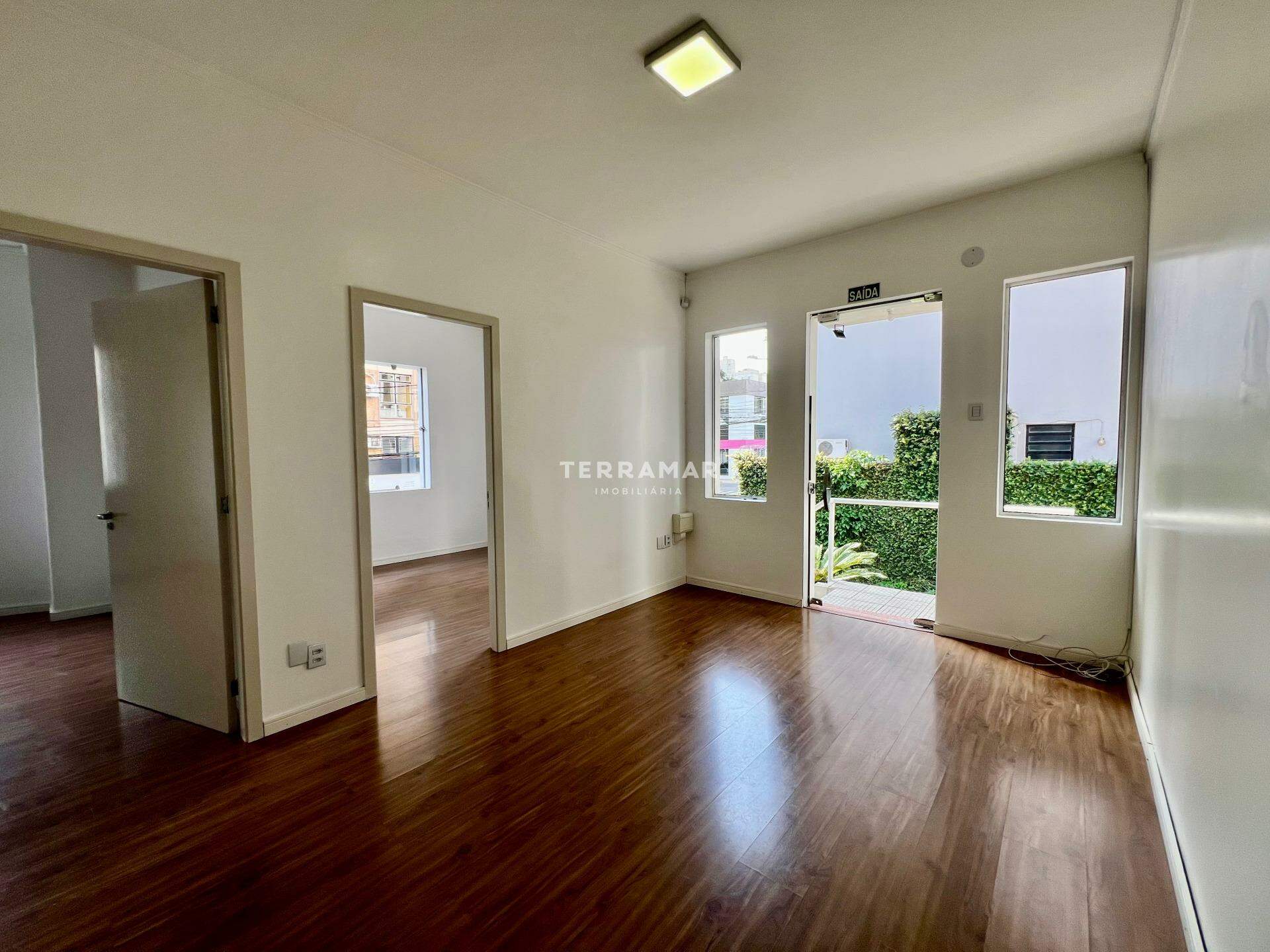 Casa Comercial para aluguel no Centro:
