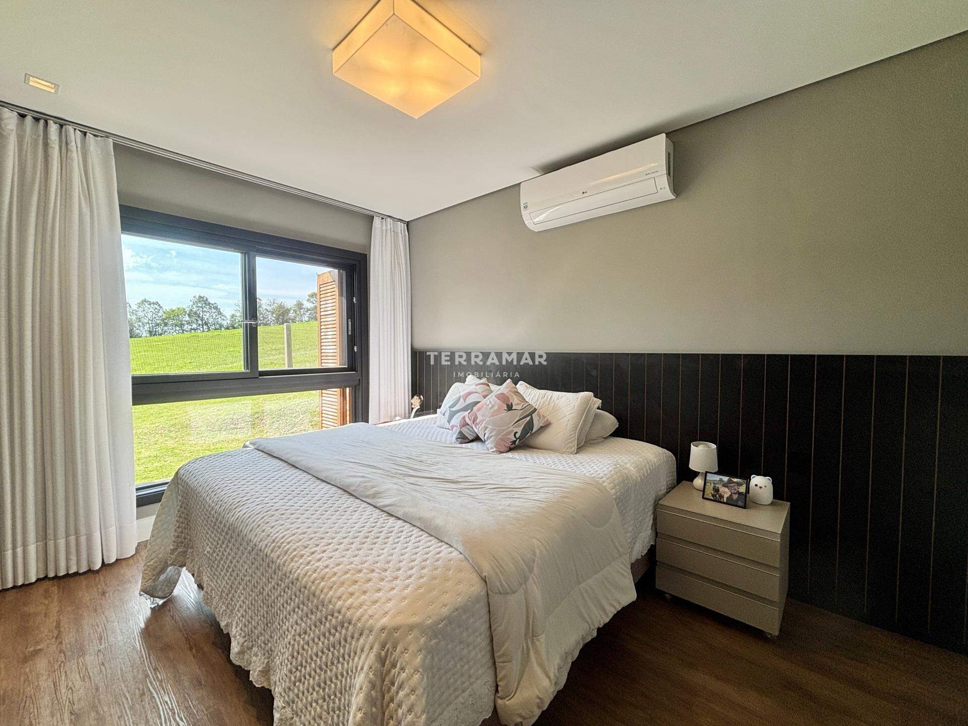 Casa em condomínio à venda no Lomba Grande: