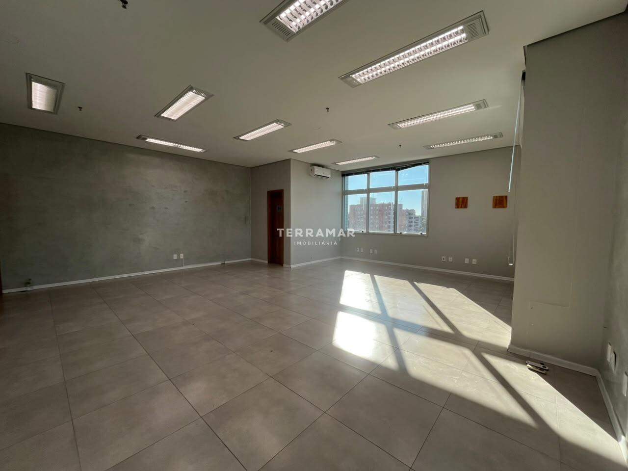 Sala comercial para aluguel no Jardim Mauá: 