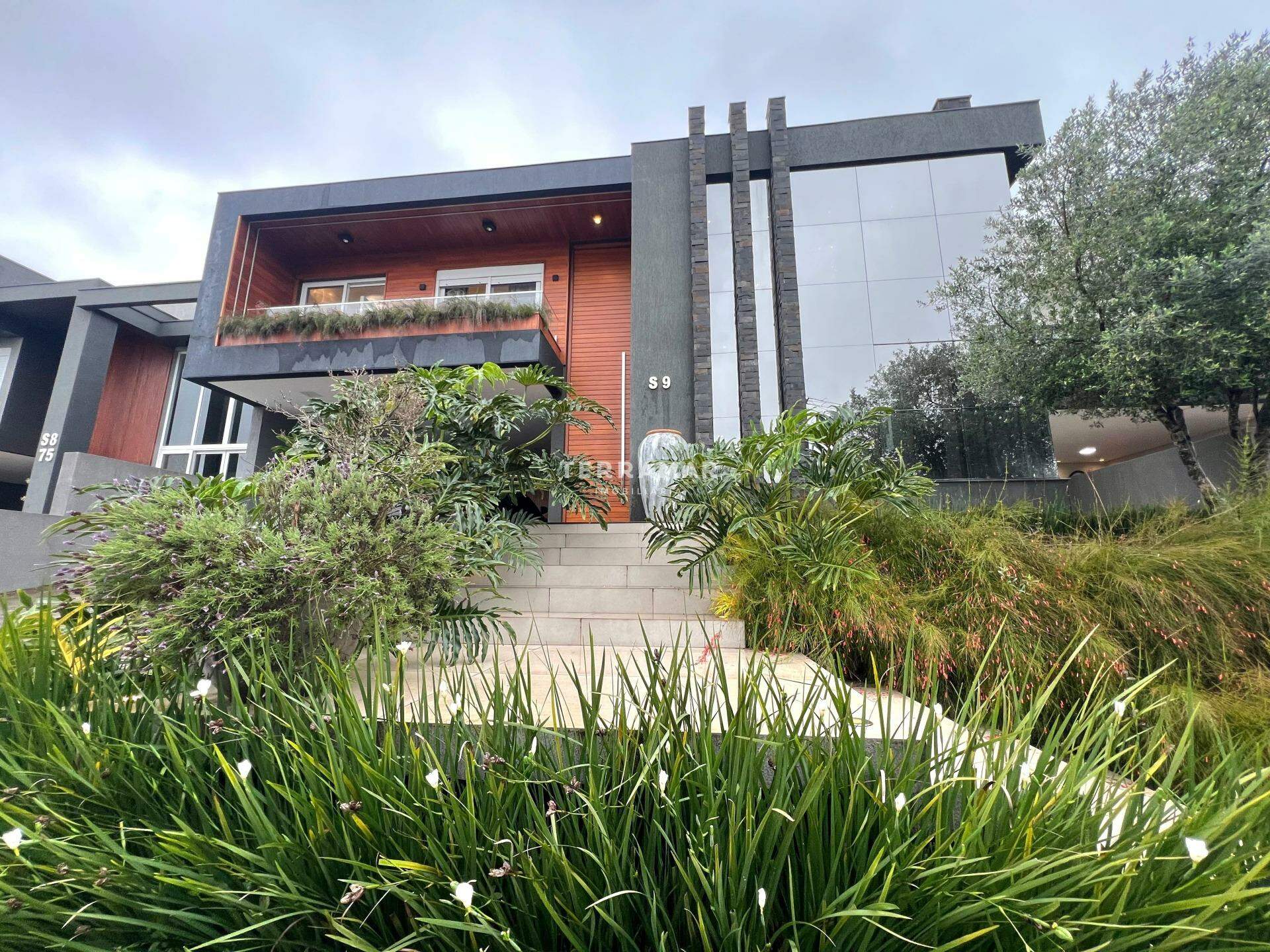 Casa em condomínio para aluguel no Encosta do Sol: 