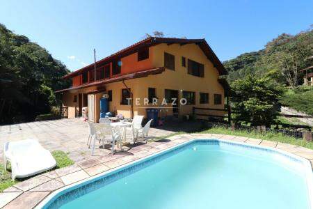 Casa em Condomínio à venda no Comary: 