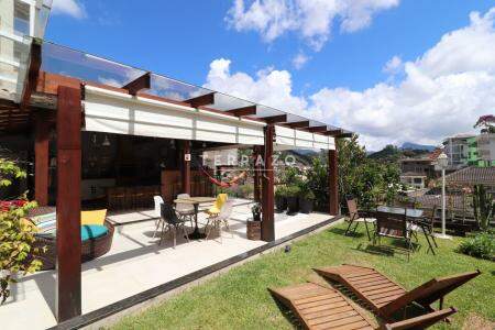 Casa em Condomínio à venda no Tijuca: 