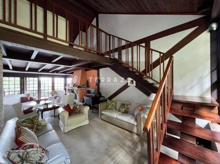 Casa à venda no Itaipava: 