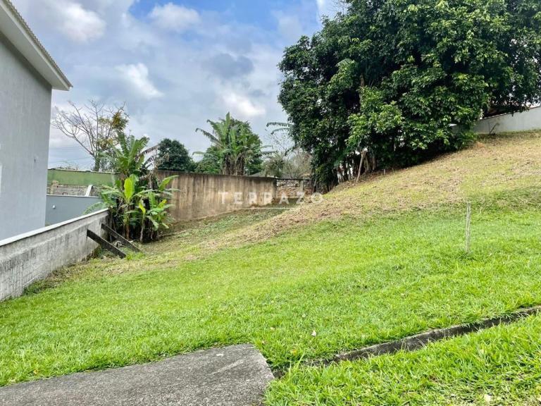 Terreno à venda no Caneca Fina: 