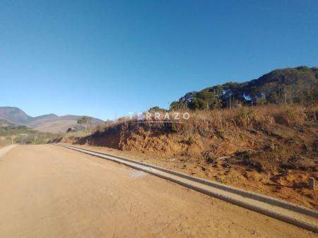 Terreno em Condomínio à venda no Pessegueiros: 