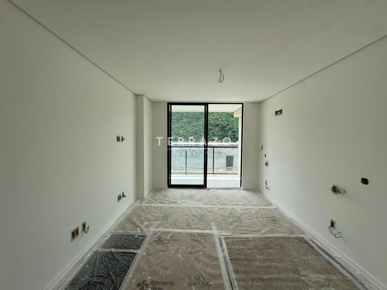 Apartamento à venda no Itaipava: 