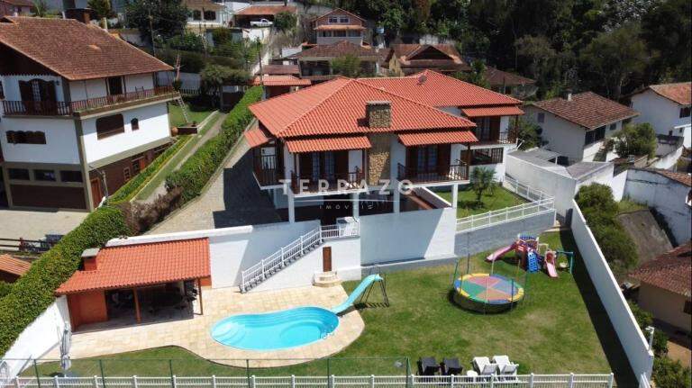 Casa à venda no Golfe: 