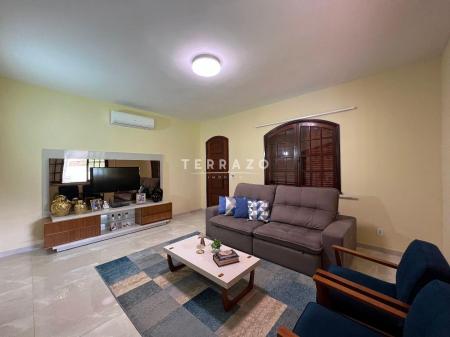 Casa à venda no Centro: 