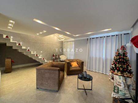 Casa em Condomínio à venda no Bom Retiro: 
