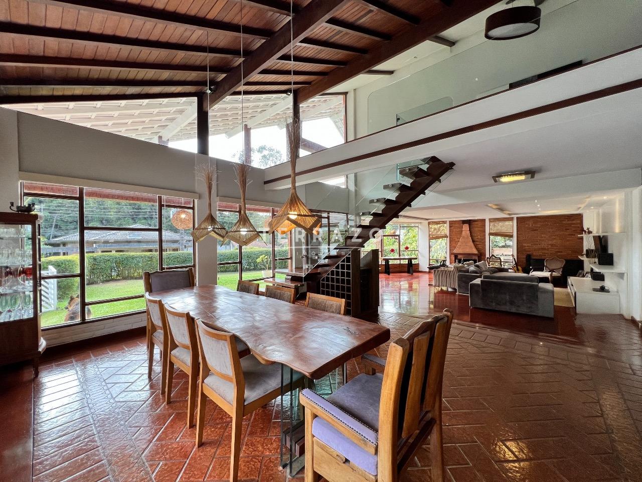 Casa em Condomínio à venda no Quebra Frascos: 