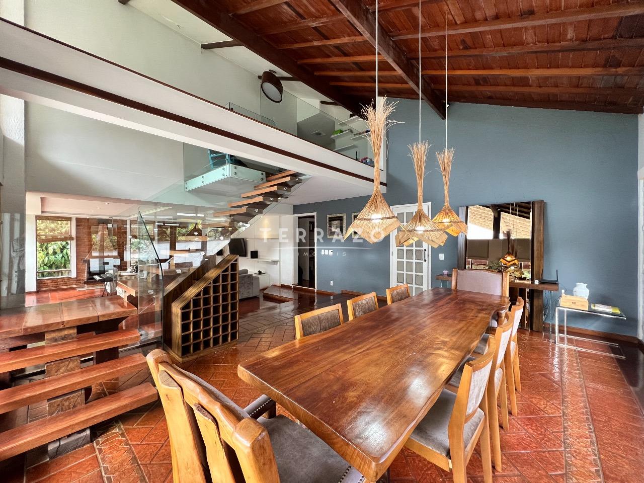 Casa em Condomínio à venda no Quebra Frascos: 