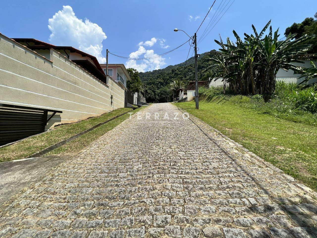 Terreno em Condomínio à venda no Caneca Fina: 
