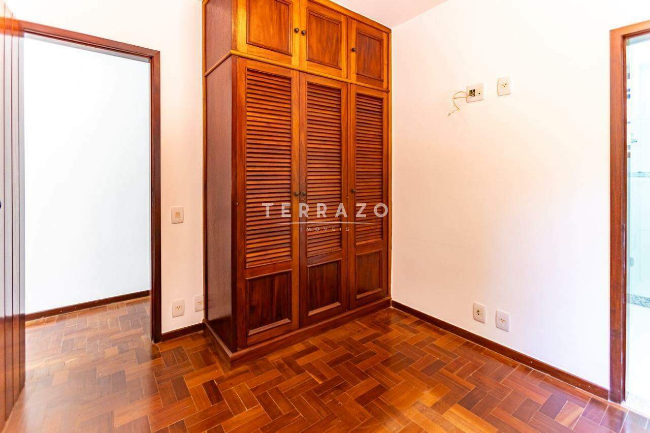 Casa em Condomínio à venda no Comary: 