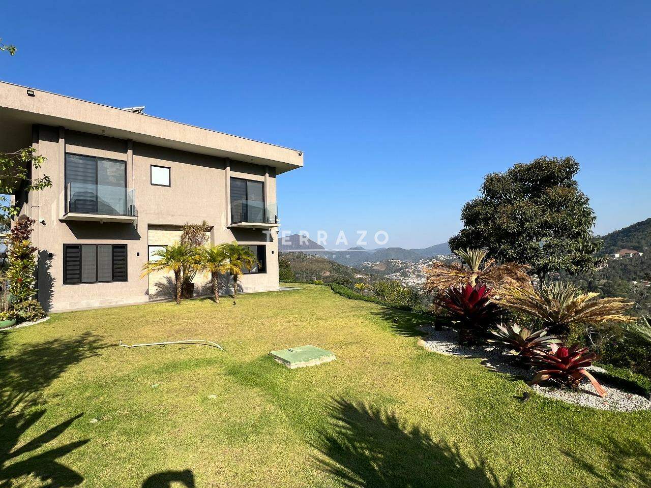 Casa em Condomínio à venda no Parque do Imbui: 