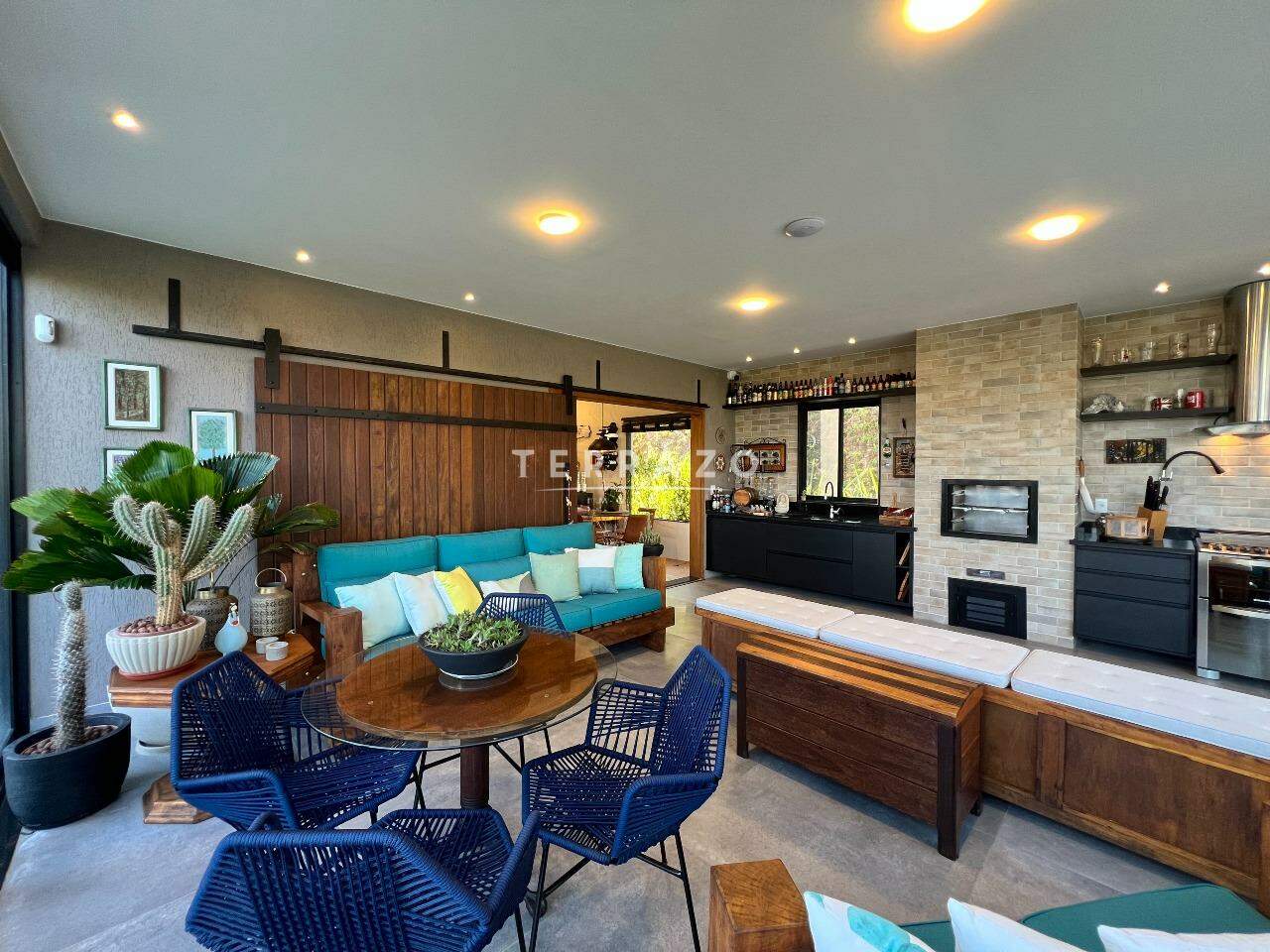 Casa em Condomínio à venda no Parque do Imbui: 