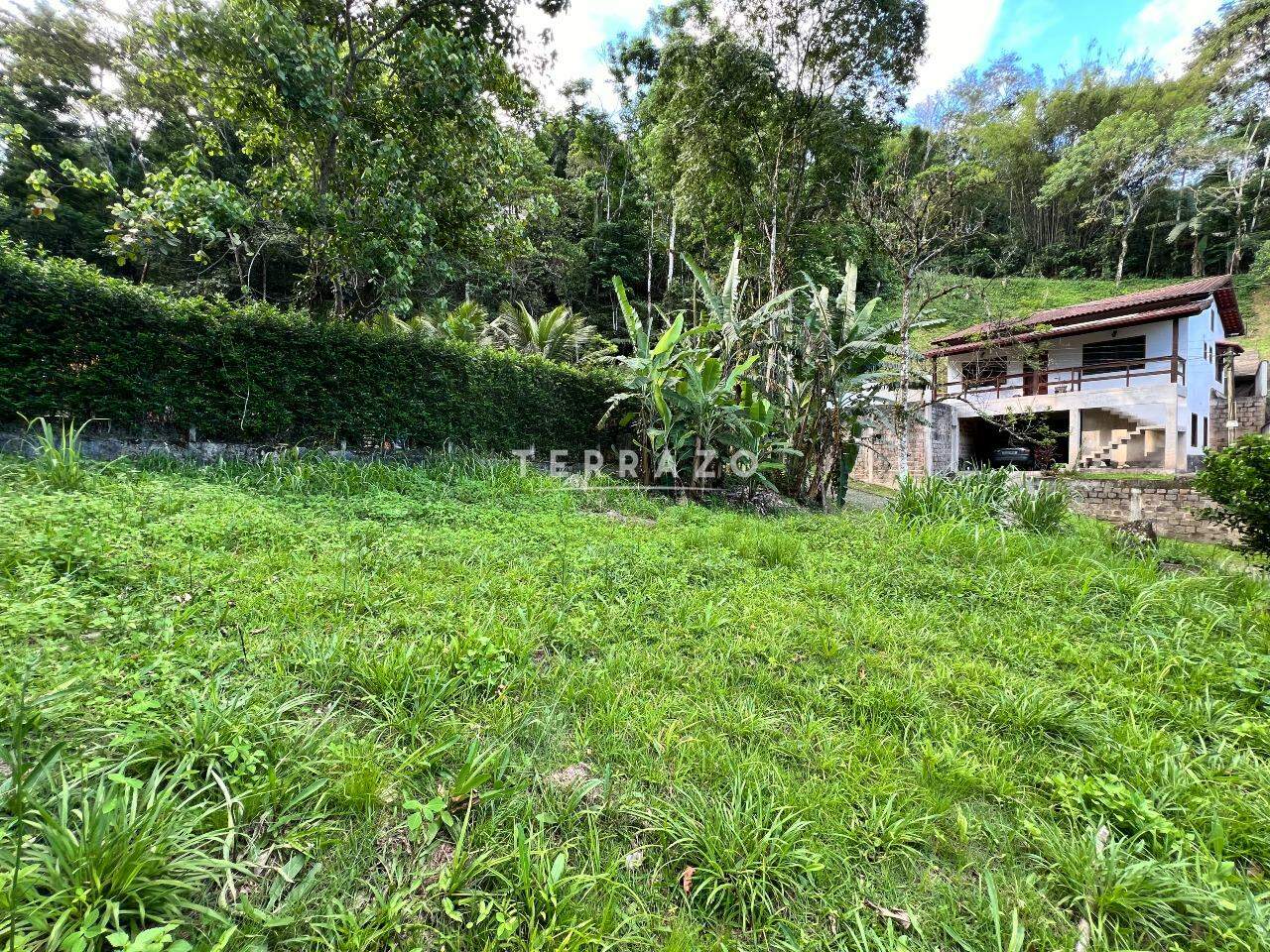 Terreno à venda no Caneca Fina: 
