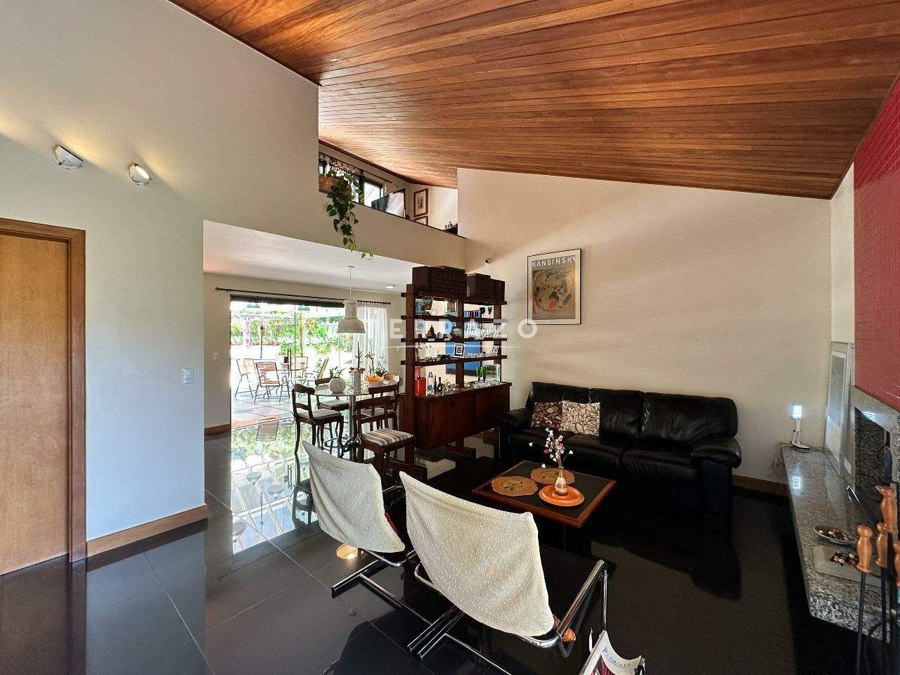 Casa em Condomínio à venda no Albuquerque: 