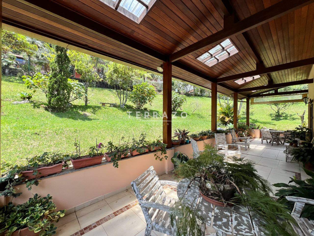 Casa em Condomínio à venda no Carlos Guinle: 
