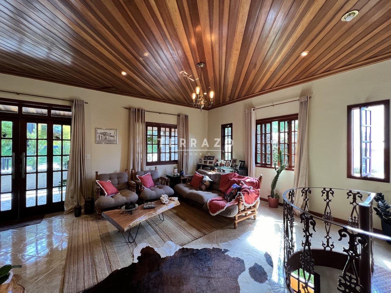 Casa em Condomínio à venda no Albuquerque: 