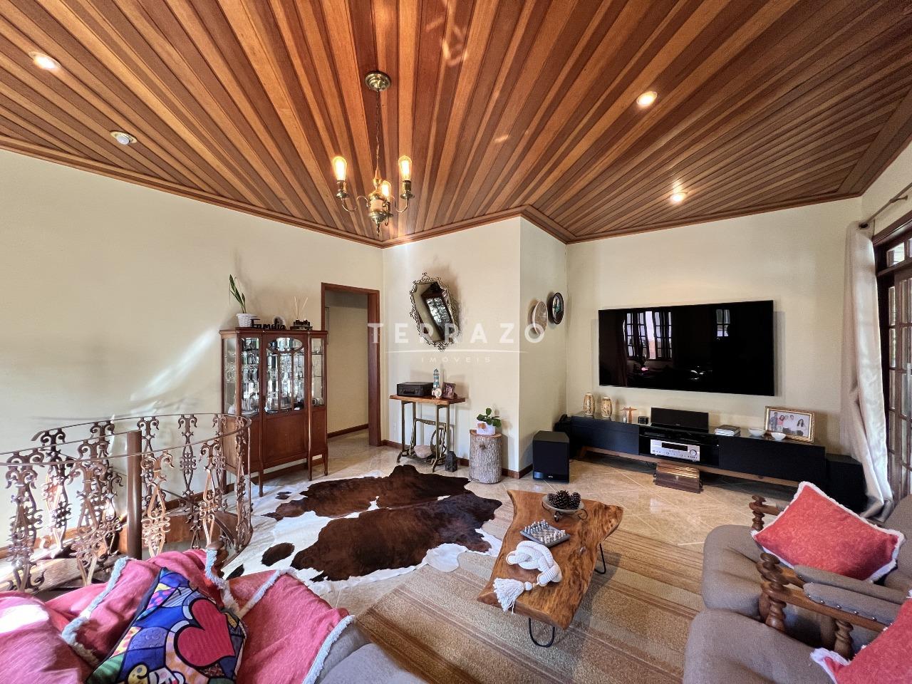 Casa em Condomínio à venda no Albuquerque: 