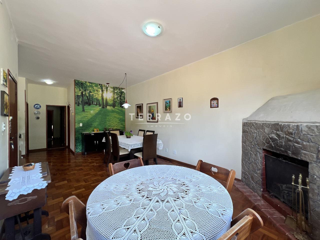 Casa à venda no Jardim Cascata: 