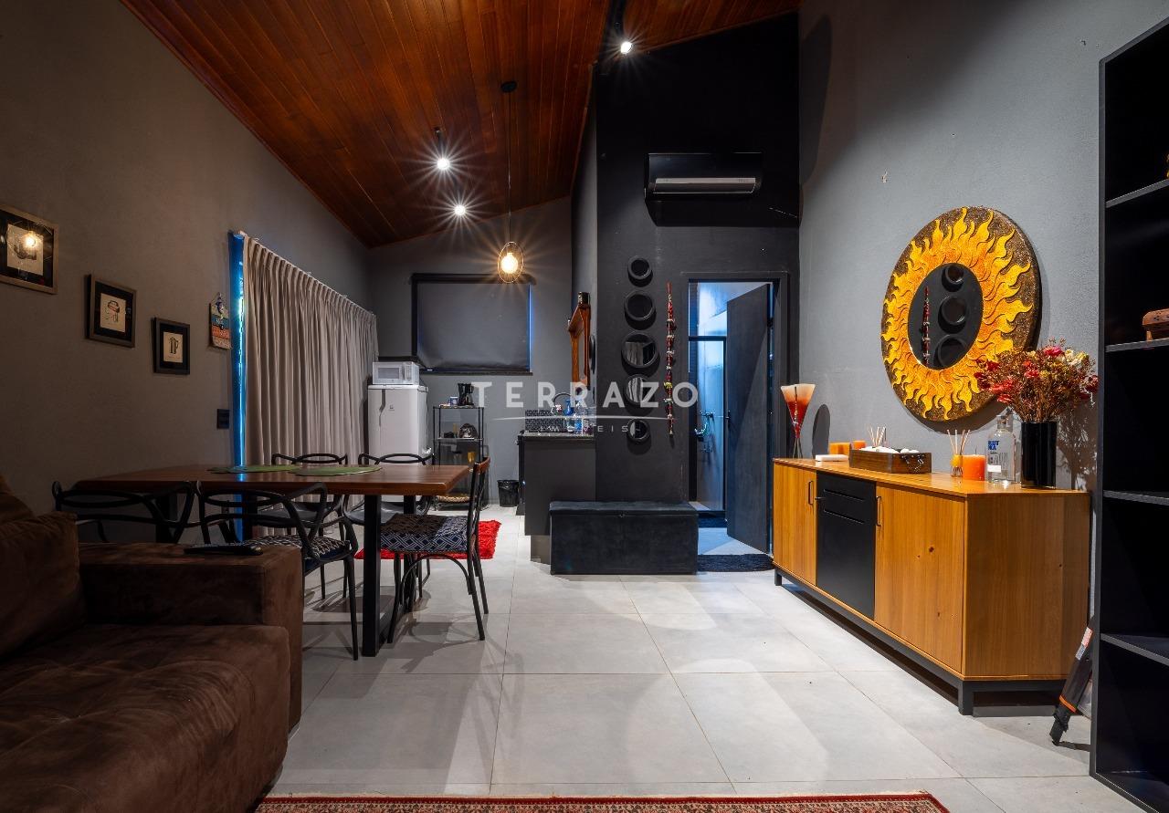 Casa em Condomínio à venda no Albuquerque: 