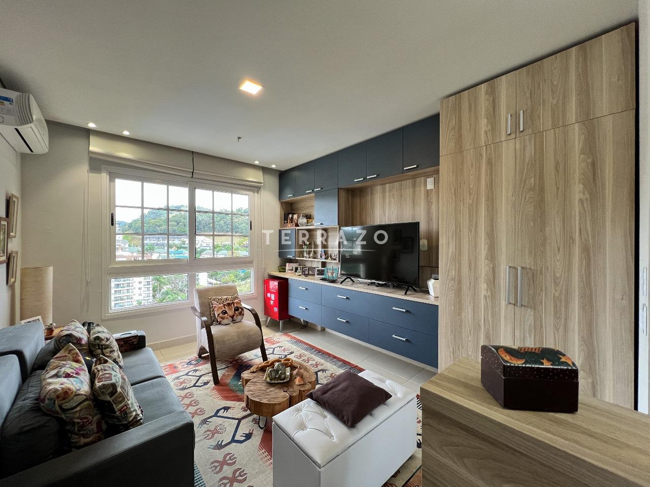 Cobertura à venda no Itaipava: 