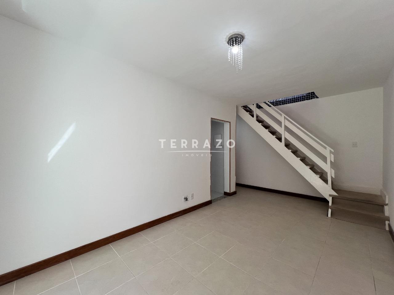 Apartamento à venda no Pimenteiras: 